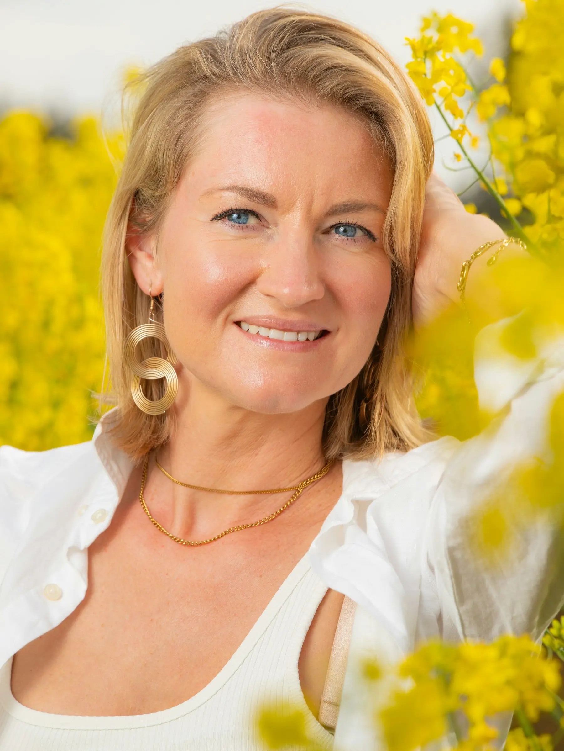 Portrait d’une thérapeute souriante